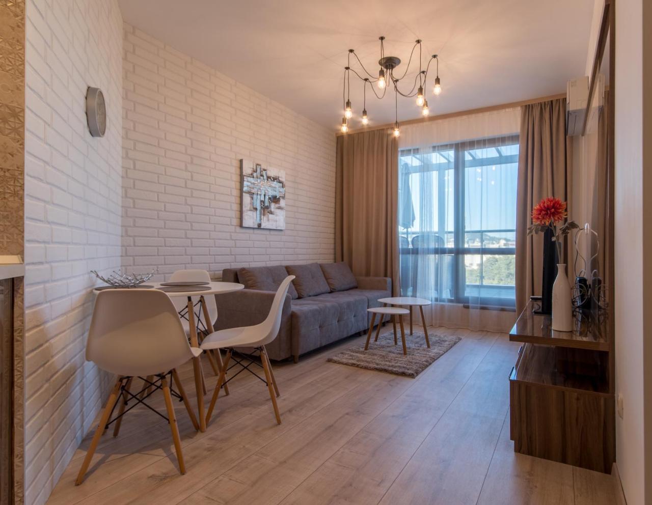 City Apartments Triumph ヴァルナ エクステリア 写真