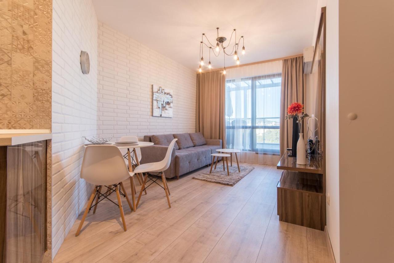 City Apartments Triumph ヴァルナ エクステリア 写真